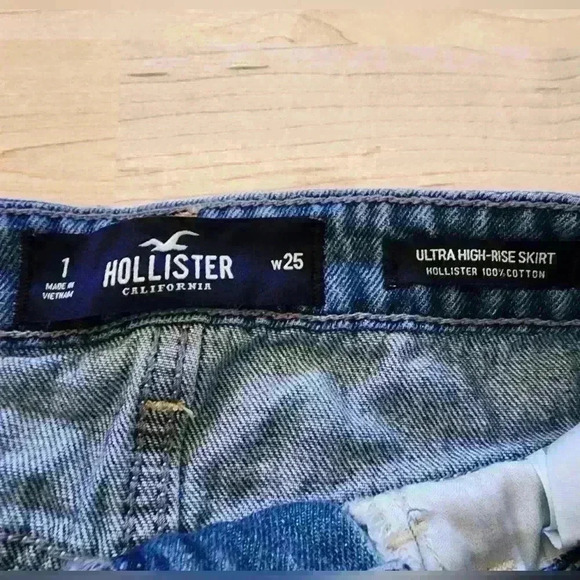 Hollister ultra high rise denim distressed skirt size 1 - Picture 5 of 5